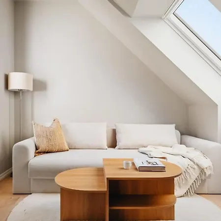 Leilighet Dinbnb L 2 Etasjers Toppleil L 2 Privat Balkonger L Ny 2024 *