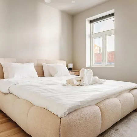 Dinbnb L 2 Etasjers Toppleil L 2 Privat Balkonger L Ny 2024 Апартаменти