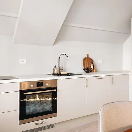 Leilighet Dinbnb L 2 Etasjers Toppleil L 2 Privat Balkonger L Ny 2024 *